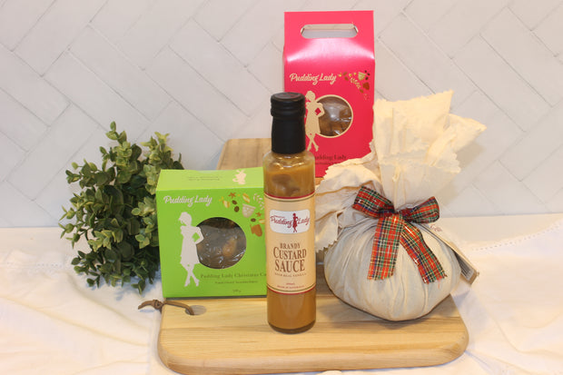 Cake, pudding cookies and sauce - traditional products in our Pudding Lady hamper